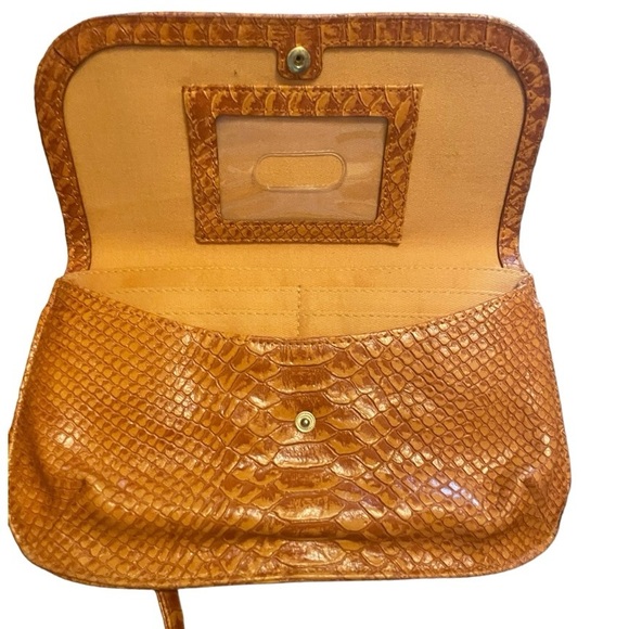 Hobo International Leather Crossbody Bag - Picture 2 of 9